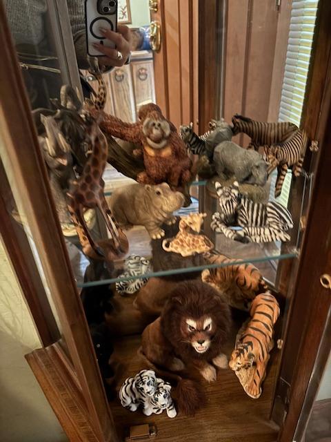 Sale Photo Thumbnail #28