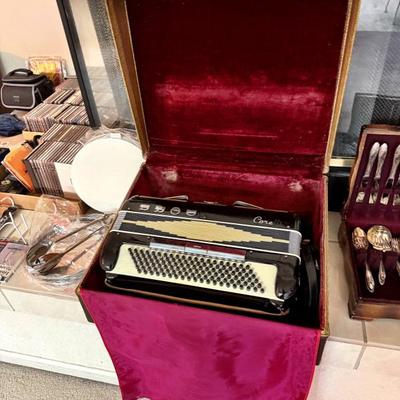 Sale Photo Thumbnail #53