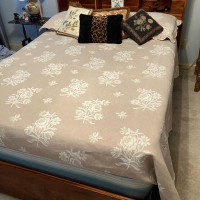 Sale Photo Thumbnail #44