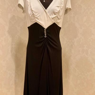 Sale Photo Thumbnail #44