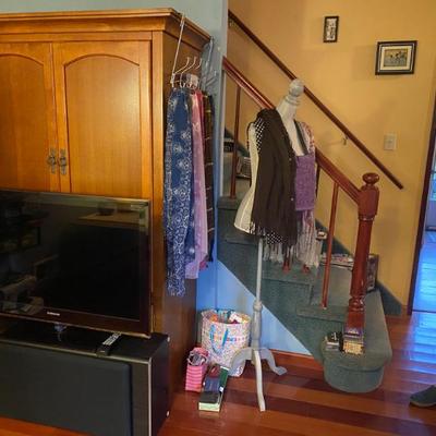 Sale Photo Thumbnail #13: Estate Sales By Olga in Cranford, NJ