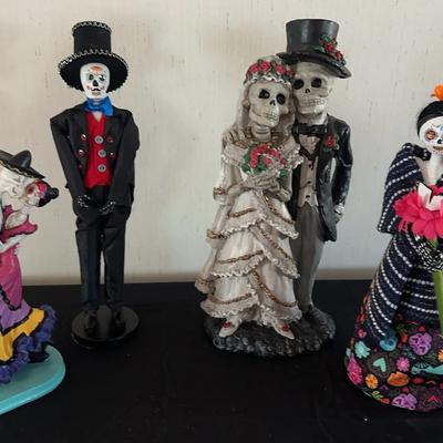 Day of the Dead “Dia de los Muertos” Figurines