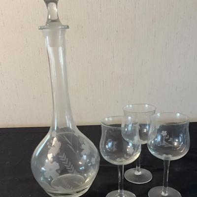 Vintage Long Neck Etched Floral Design Decanter w/3 Matching Wine Glasses
