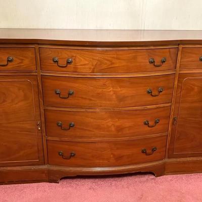 VTG Brickwede Mahogany Bow Front Buffet w/Lots of Storage