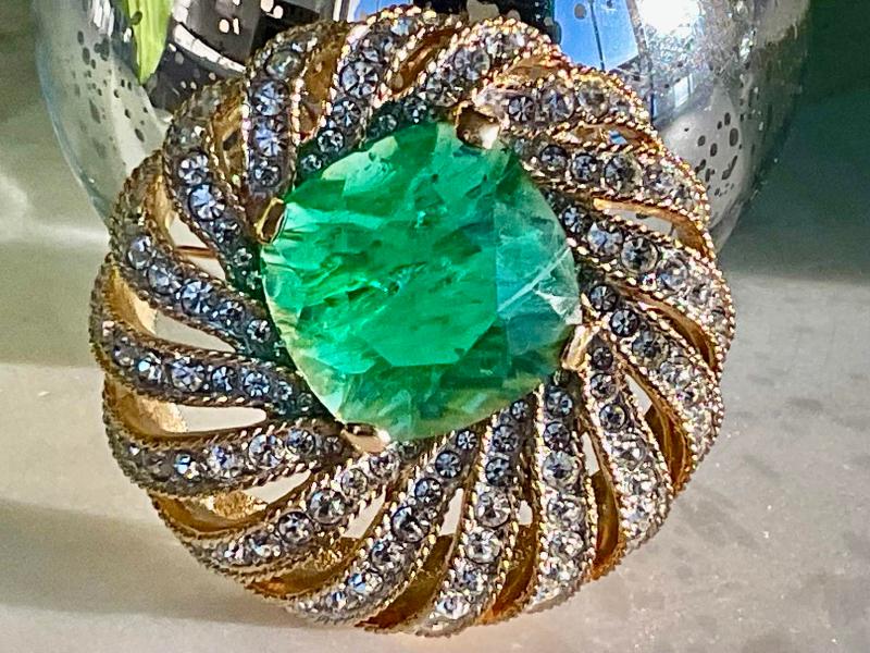 Sale Photo Thumbnail #4