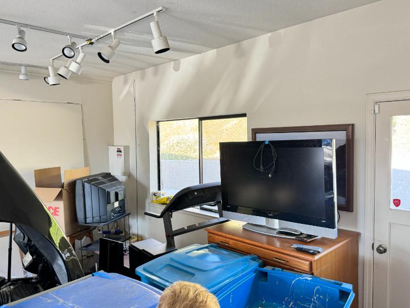 Sale Photo Thumbnail #33