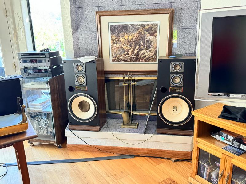 Sale Photo Thumbnail #9