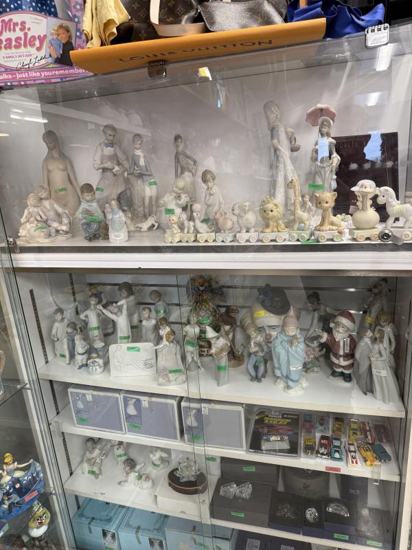 Sale Photo Thumbnail #8