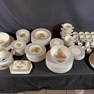 Villeroy & Boch "Basket" Pattern Dinnerware Set From Germany