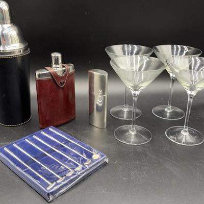Martini Shaker & Glasses / Flasks / Stirrers