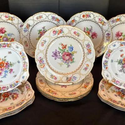 Tirschenreuth “Empress Dresden Flowers” Bavarian China – 16 Pieces