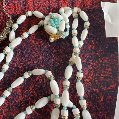 Sale Photo Thumbnail #33