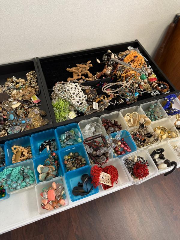 Sale Photo Thumbnail #9