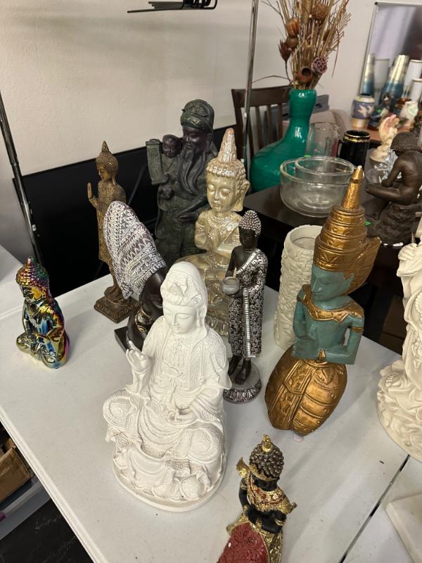 Sale Photo Thumbnail #19