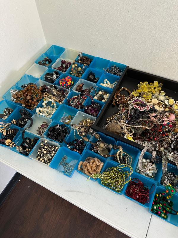 Sale Photo Thumbnail #8