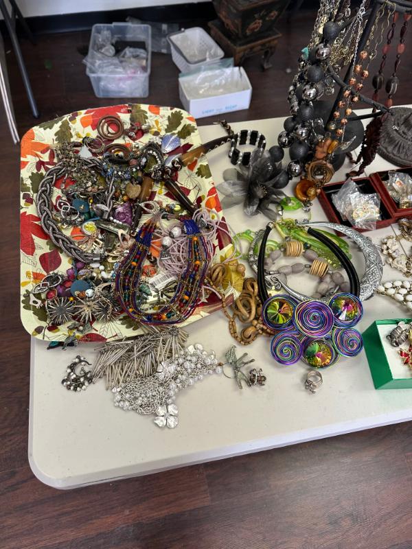 Sale Photo Thumbnail #4