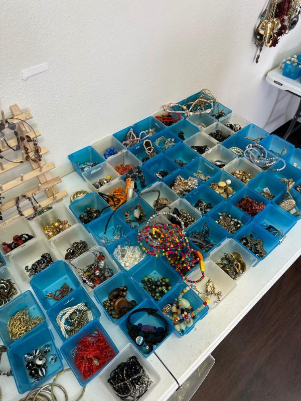 Sale Photo Thumbnail #7