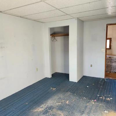 Sale Photo Thumbnail #35