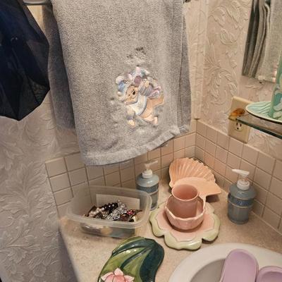 Sale Photo Thumbnail #102