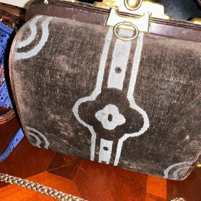 Sale Photo Thumbnail #227