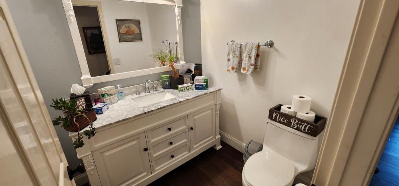 Sale Photo Thumbnail #42