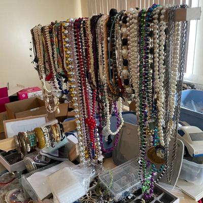 Sale Photo Thumbnail #19