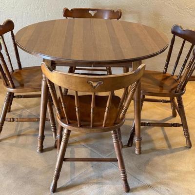 Tell City  Colonial Extension Table  & Four Chairs 