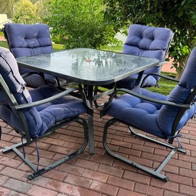 Patio Set For Four Rockers 