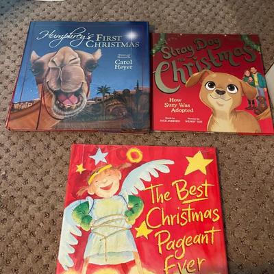 Sale Photo Thumbnail #31: Kids books all new 