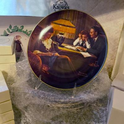 Sale Photo Thumbnail #57: Collector plates 