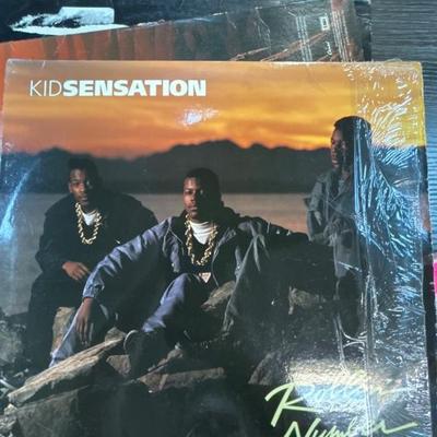 Sale Photo Thumbnail #122