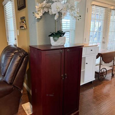 Sale Photo Thumbnail #41