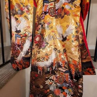 Ko231 vintage japanese bridal uchikake kimono