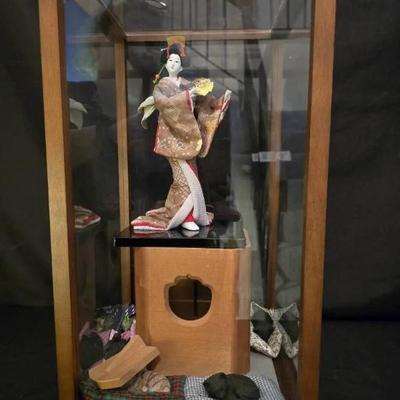 Ko229 japanese geisha in case