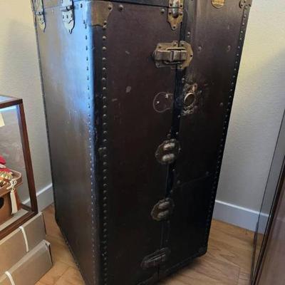 Ko256 travel trunk
