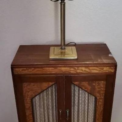 Ko110 vintage wooden accent cabinet and lamp