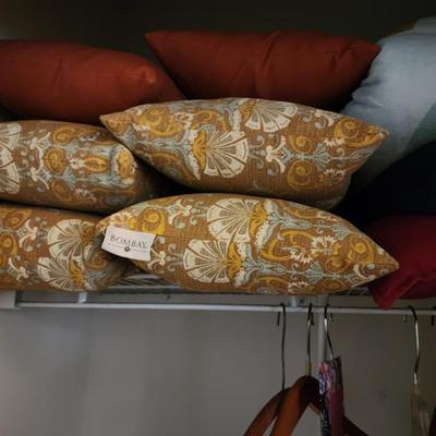 Sale Photo Thumbnail #118