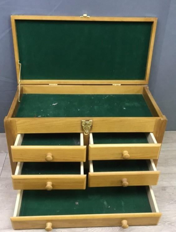 Sale Photo Thumbnail #181