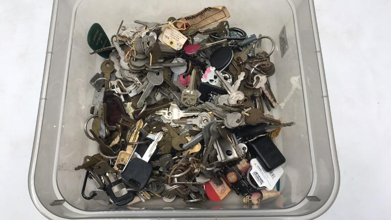 Sale Photo Thumbnail #182