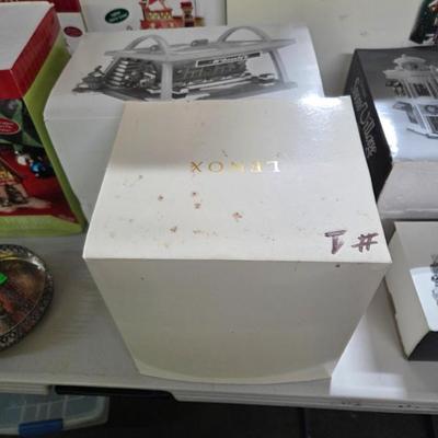 Sale Photo Thumbnail #274