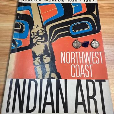 Seattle worlds fair collectibles charms pin & indian art book