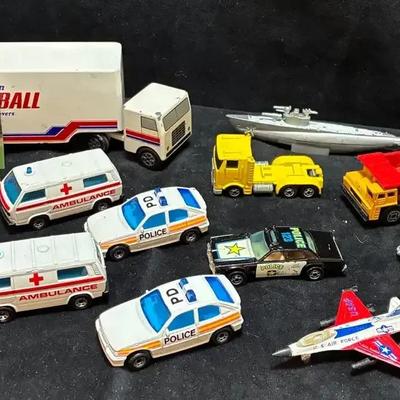 Vintage matchbox and hot wheels die cast emergency vehicles
