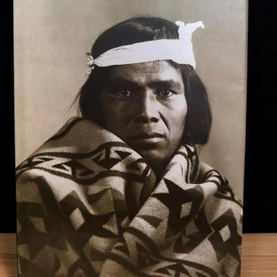 Chihuly's Pendletons: And Their Influence on His Work by artist Dale Chihuly. 