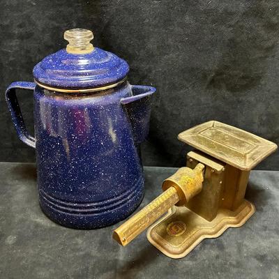 Enamel coffee percolator and pelouze scale