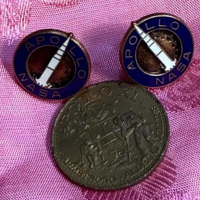 NASA Apollo pins by crest craft coin