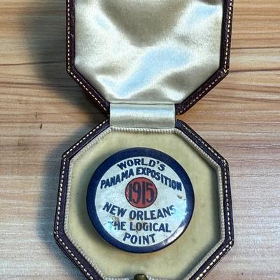 1915 world s panama exposition pin back