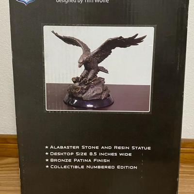 Eagles Desktop Statue