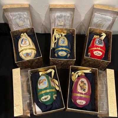 Valerie Parr Hill Ornaments