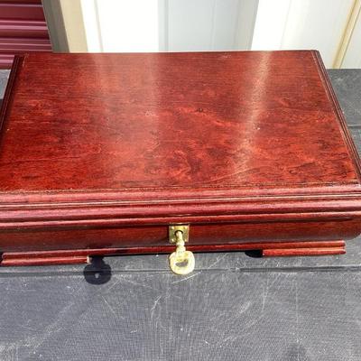 Sale Photo Thumbnail #340