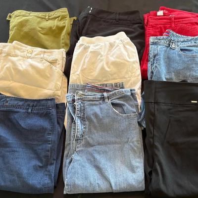 Women’s Bottoms - Long Shorts & Capris - Size 14